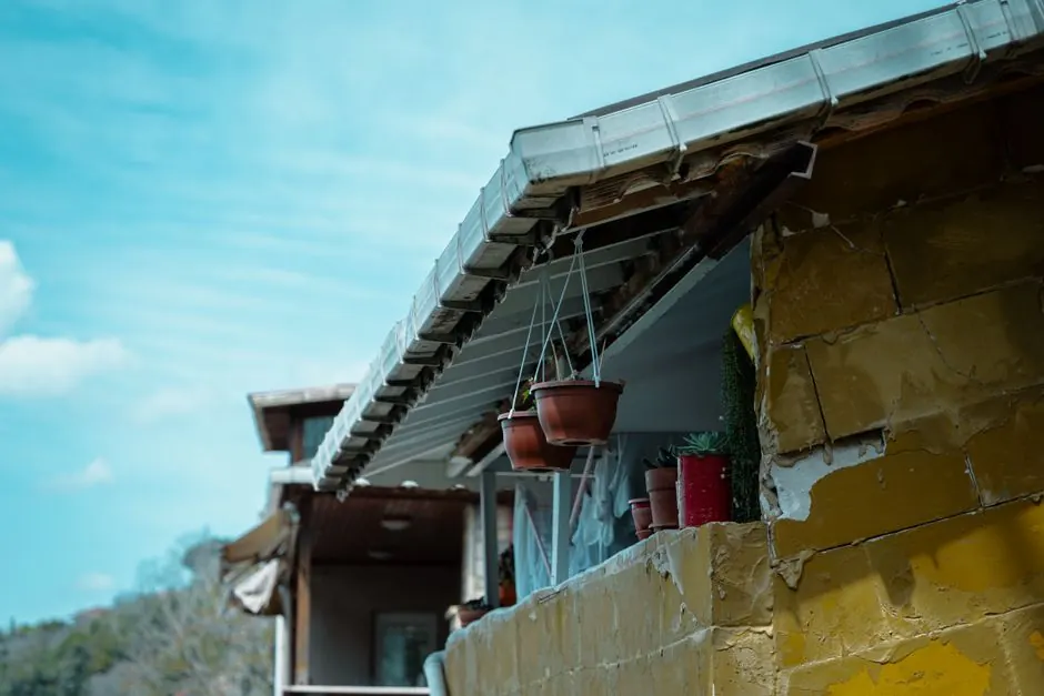 Commercial gutter repair